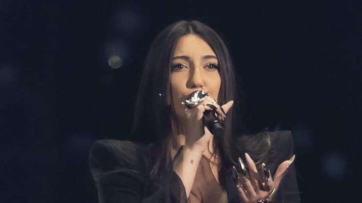 יובל רפאל שרה בחזרה הגנרלית לאירוויזיון