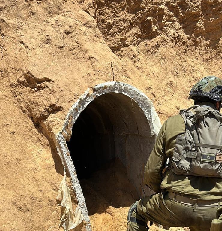 "אין לי מריבה עם ה'מערכת'". פיר מנהרה שאותר בצפון הרצועה (צילום: דובר צה"ל ) הפירים שאותרו בצפון הרצועה