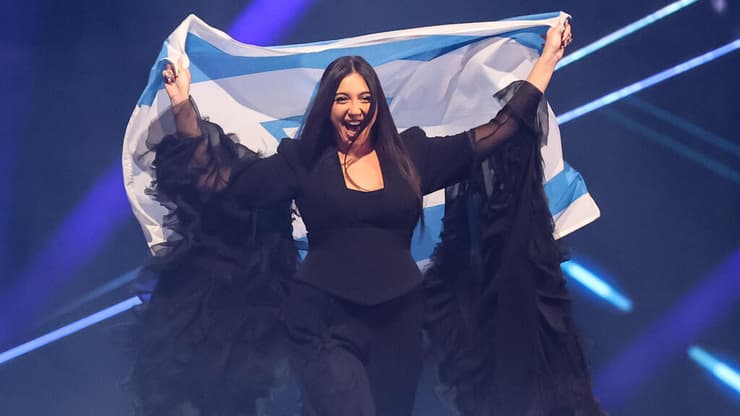 יובל רפאל מצעד הדגלים אירוויזיון 2025