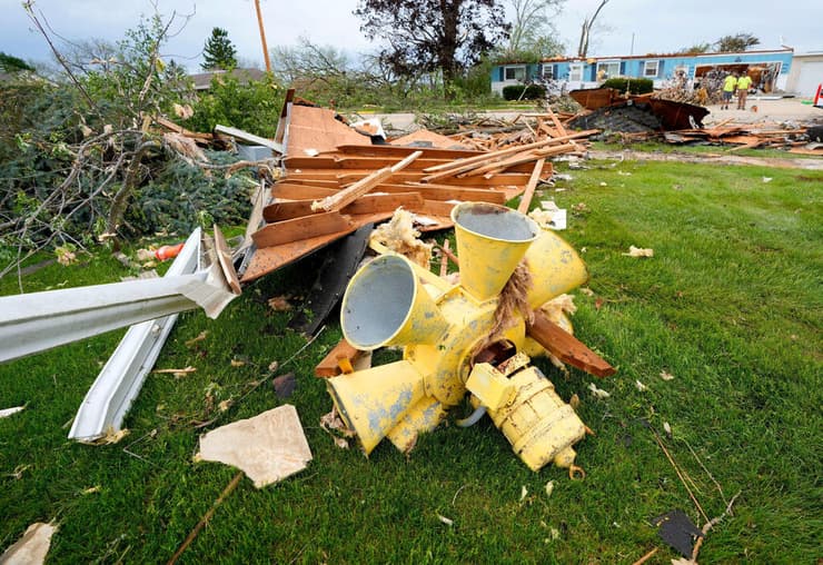 ההרס לאחר סופת הטורנדו בג'ונו, ויסקונסין, ארה"ב