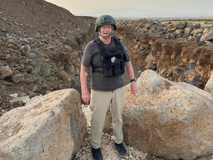 כל כלי רכב שמסוגל לנוע ביותר מ-30 קמ"ש נתפס כאיום. רון בן ישי בגולן הסורי רון בן ישי בסוריה