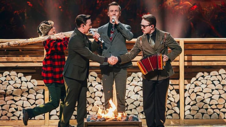 נציגת שבדיה ביצוע גמר אירוויזיון 2025