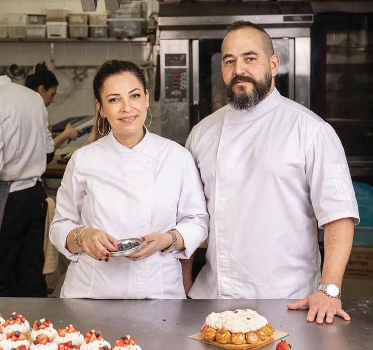 תמונה של הזוג שף קונדיטור קרן ואיציק קדוש (צילום: אבישג שאר ישוב) תמונה של הזוג שף קונדיטור קרן ואיציק קדוש