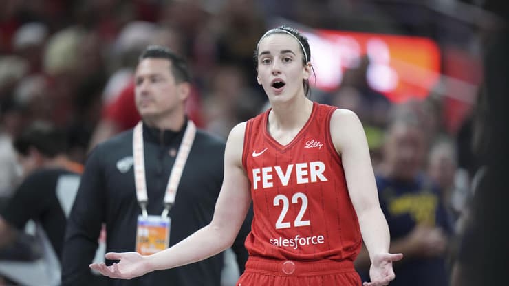 קלארק (צילום: AP Photo/AJ Mast) קלארק לא מאמינה אחרי הטכנית