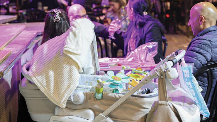 חיי הלילה בשוק מחנה יהודה (צילום: ארנון בוסאני) חיי הלילה בשוק מחנה יהודה