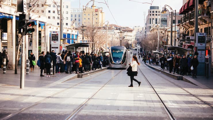 הרכבת הקלה בירושלים תומכת בהתחדשות העיר