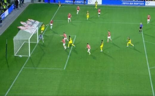 עוד זוית (צילום מסך) החוץ של בית"ר