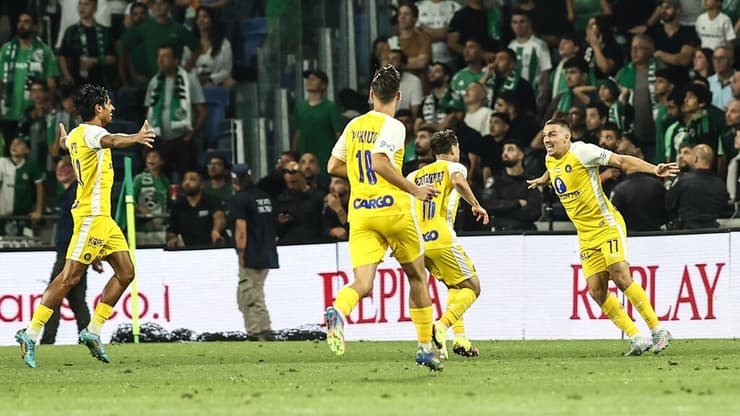 שחקן מכבי ת"א אושר דוידה