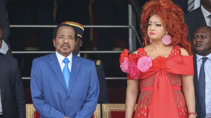 נשיא קמרון פול בייה עם אשתו שנטל במאי 2024