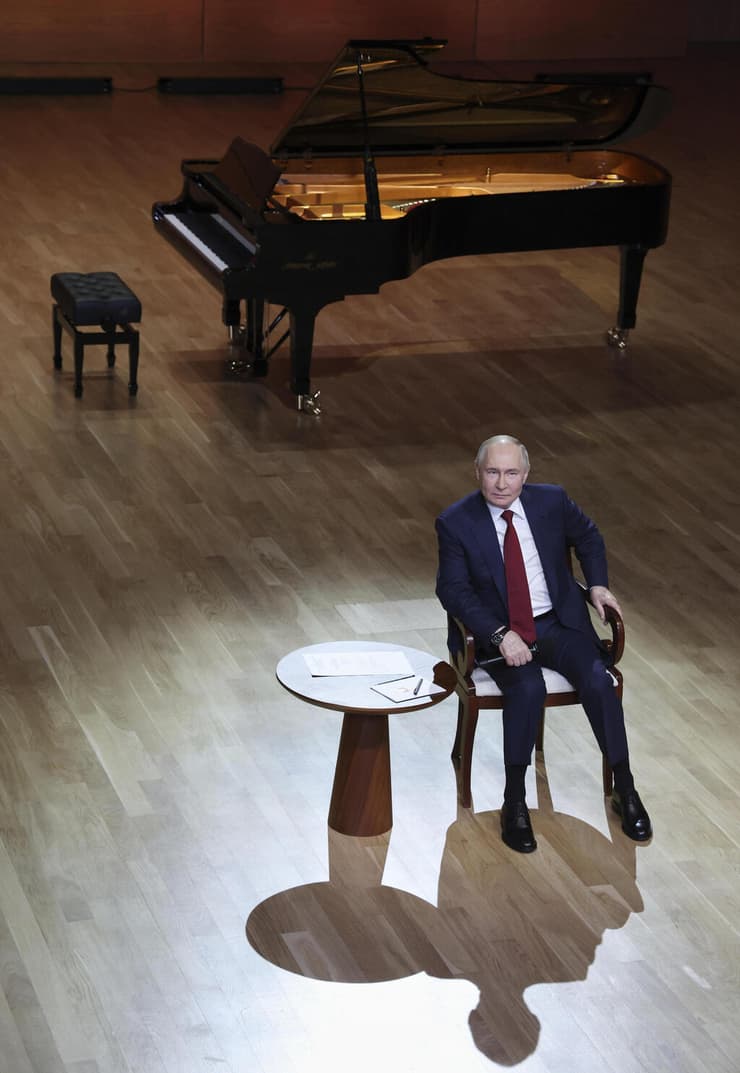 נשיא רוסיה פוטין באירוע במרכז תרבות ומדע ב סוצ'י