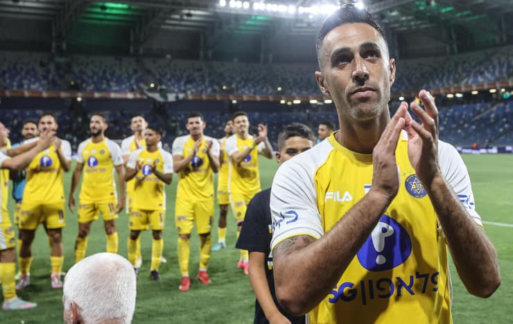 זהבי מודה לקהל