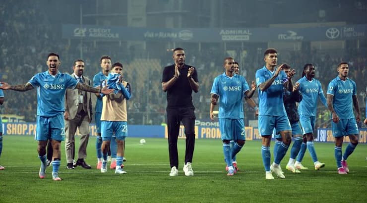 שחקני נאפולי בסיום (רויטרס) שחקני נאפולי בסיום