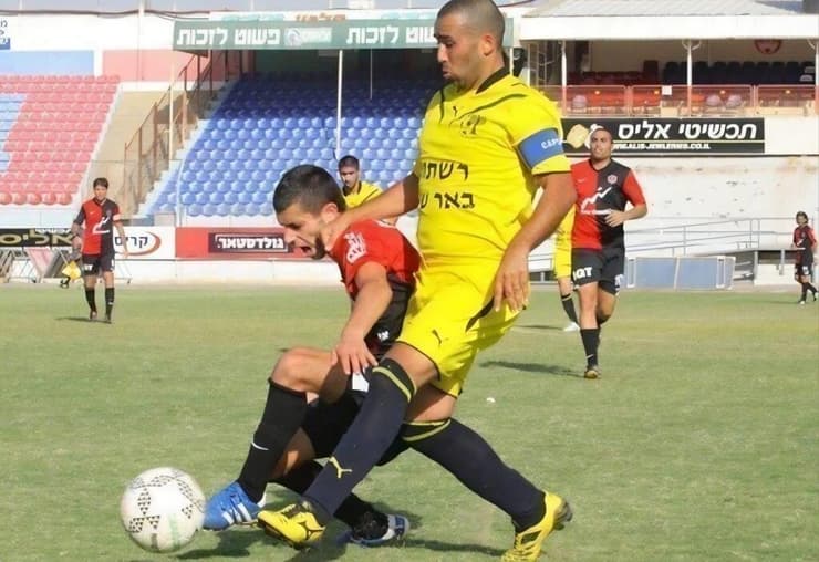 האב, יניב לוי, כקפטן מ.ס בית"ר באר שבע