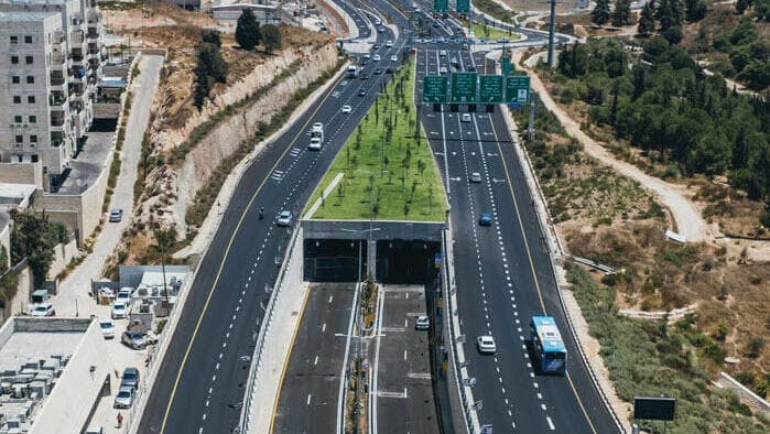 מנהרות הגבעה הצרפתית - מעלה אדומים (צילום: באדיבות מוריה) מנהרות הגבעה הצרפתית - מעלה אדומים