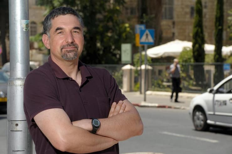 פרופ' יאיר עמיחי־המבורגר