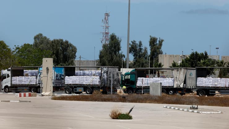 כרם שלום משאיות סיוע הומניטרי עזה
