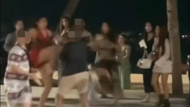 תיעוד: קטטה בין ישראלים לטרנסג'נדריות בתאילנד
