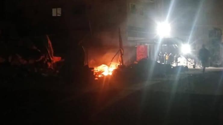 תקיפה לעבר אוהל ליד צומת אל-רפרי ברחוב אל-ג'לאא שבמרכז העיר עזה