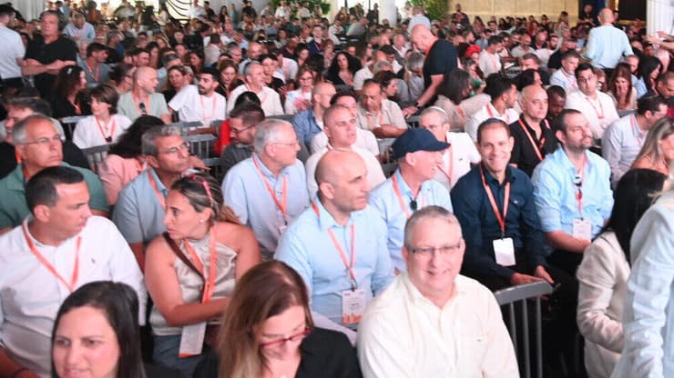 "אנחנו רואים הרבה מאוד עסקאות בין יזמים על עסקאות של התחדשות עירונית לפני שהעסקה מתחילה", פנינה אלה (יאיר שגיא) מזרחי טפחות נדלן ומשכנתאות