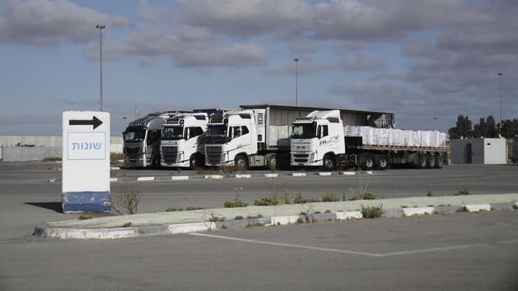 כרם שלום משאיות סיוע הומניטרי עזה