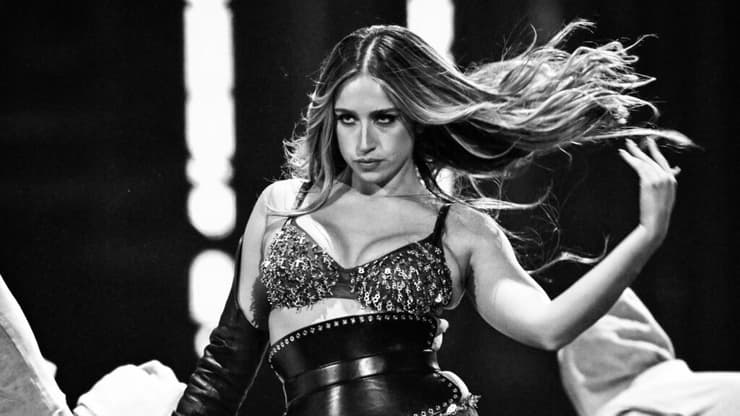 טייט מקריי בהופעה