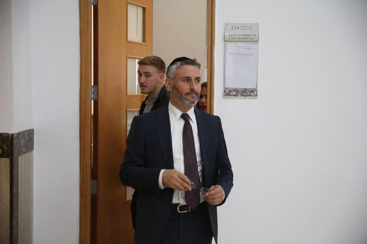 ח"כ חיים ביטון (צילום: עמית שאבי) ח"כ חיים ביטון בבית משפט מחוזי ירושלים