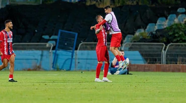 שחקני הפועל נוף הגליל חוגגים