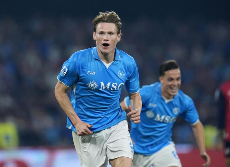 שחקן נאפולי סקוט מקטומיניי