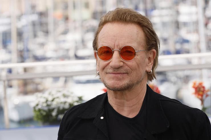 בונו (צילום: Joel C Ryan/Invision/AP) בונו