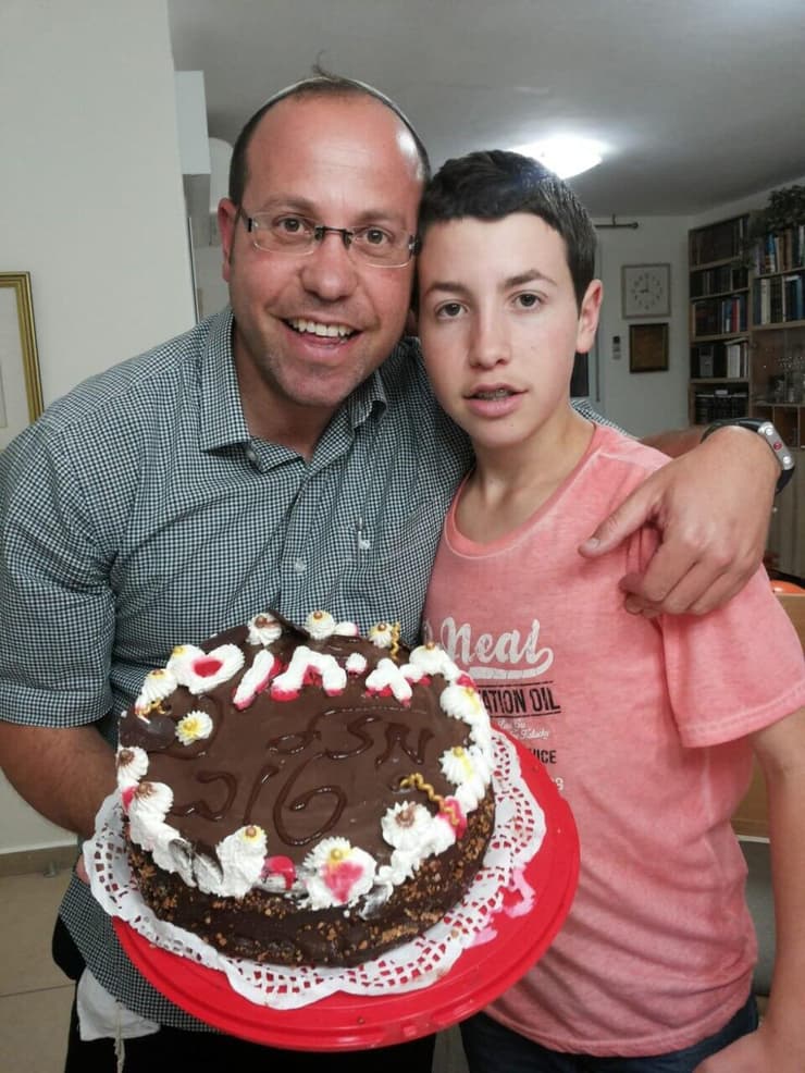 איתן מור חוגג יום הולדת 15 ביחד עם אביו צביקה, 2015