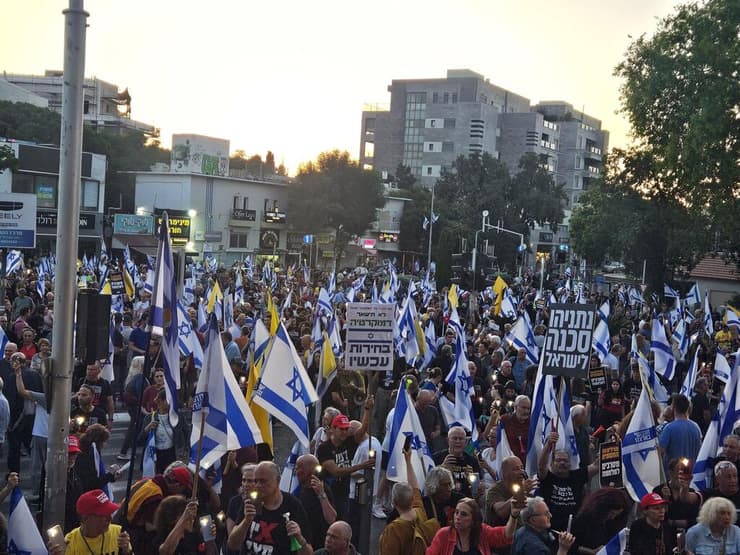 הפגנה נגד הממשלה בצומת חורב, חיפה