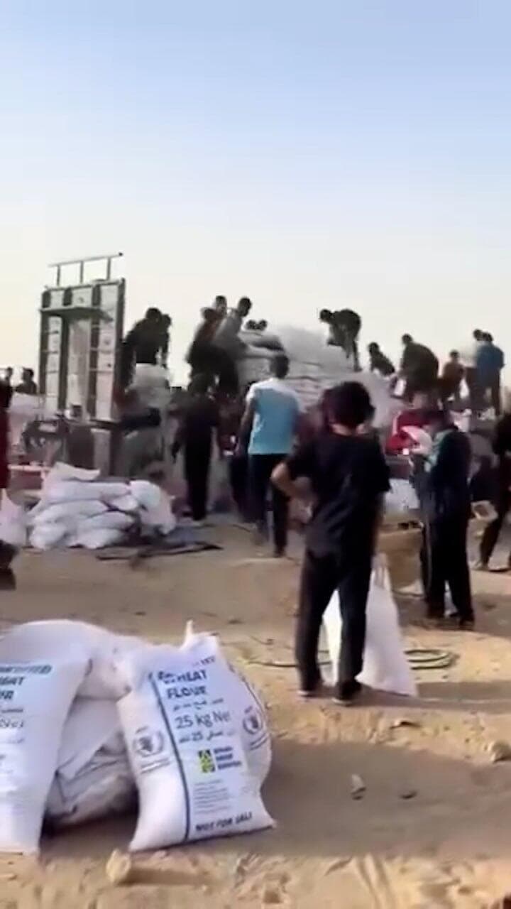 הסתערות ברצועת עזה על מזון