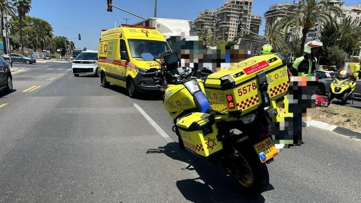 רוכבת גלגינוע נהרגה בתאונת דרכים עם משאית ברחוב דרך נמיר בתל אביב