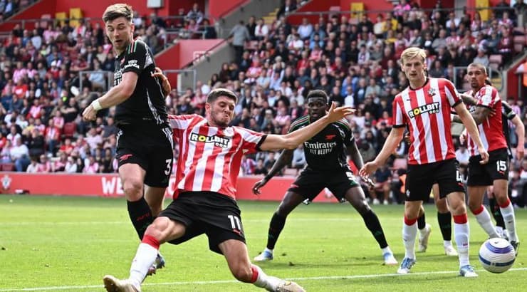 קיראן טירני כובש (רדאד ג'בארה) קיראן טירני כובש