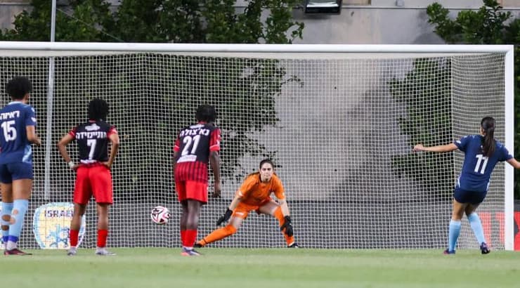 דניאלה הלאנה כובשת (שחר גרוס) דניאלה הלאנה כובשת