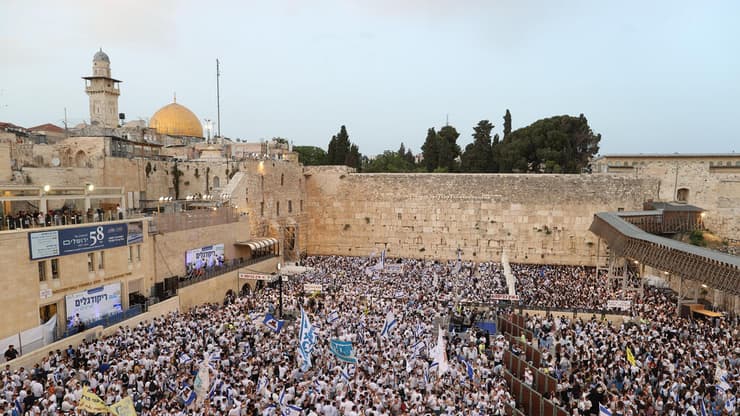 חגיגות בכותל המערבי ביום ירושלים