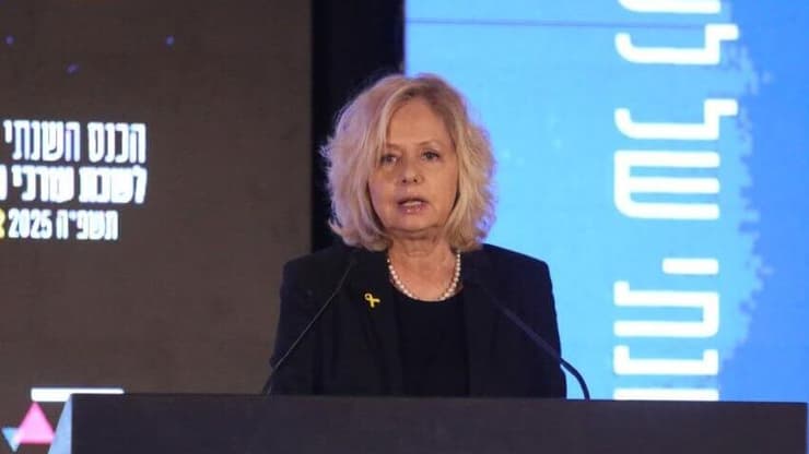 היועמ"שית בהרב-מיארה. החליטה להגיש כתב אישום נגד נציב שב"ס (צילום: דוברות לשכת עורכי הדין) היועמ"שית גלי בהרב- מיארה בכנס השנתי של לשכת עורכי הדין