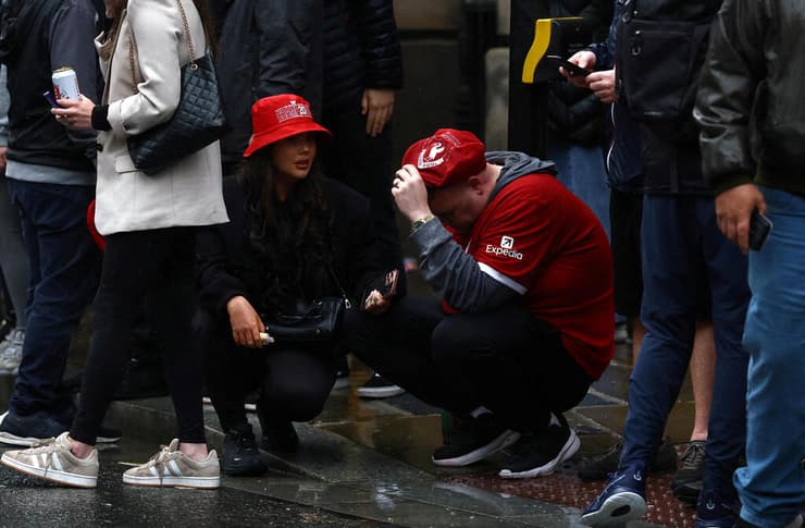 רכב דורס אוהדים שחגגו את ניצחון ליברפול בליגה האנגלית