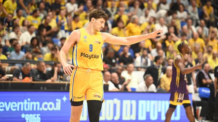 הצטיין. סורקין (צילום: יאיר שגיא) רומן סורקין מכבי ת"א הפועל חולון