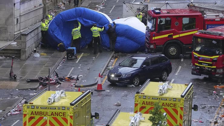 זירת האירוע (צילום: AP Photo/Jon Super) זירת האירוע
