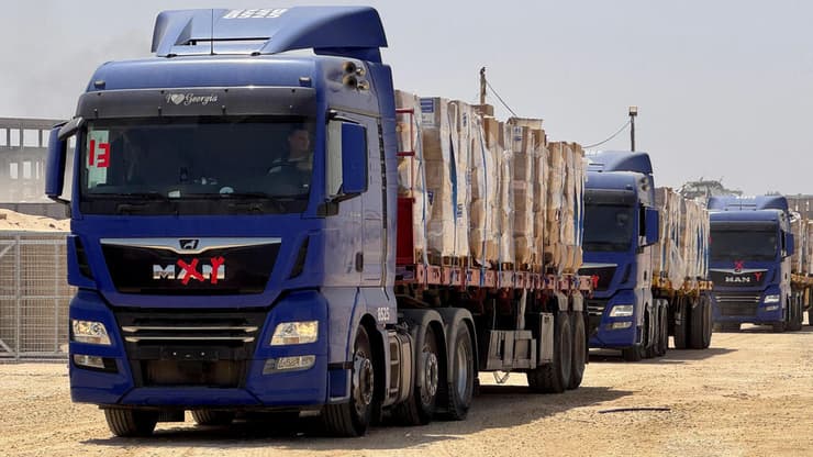 משאיות סיוע המוניטרי ברפיח