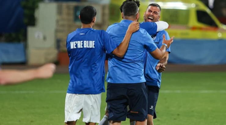 אושר מתפרץ במכבי פ"ת נוער (שחר גרוס) אושר מתפרץ במכבי פ"ת נוער