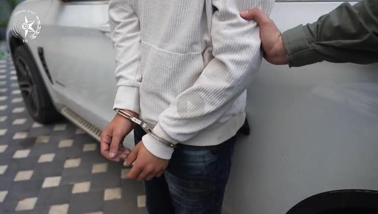 מתוך המבצע המשטרתי (צילום: דוברות המשטרה) מבצע לאומי משולב לחיזוק ביטחון הציבור ומאבק בפשיעה החמורה בחברה הערבית ביישובי הגליל המערבי