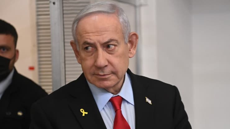 נתניהו בבית המשפט המחוזי בתל אביב. ארכיון (צילום: יאיר שגיא) רה"מ בנימין נתניהו נכנס לאולם הדיונים במחוזי ת"א