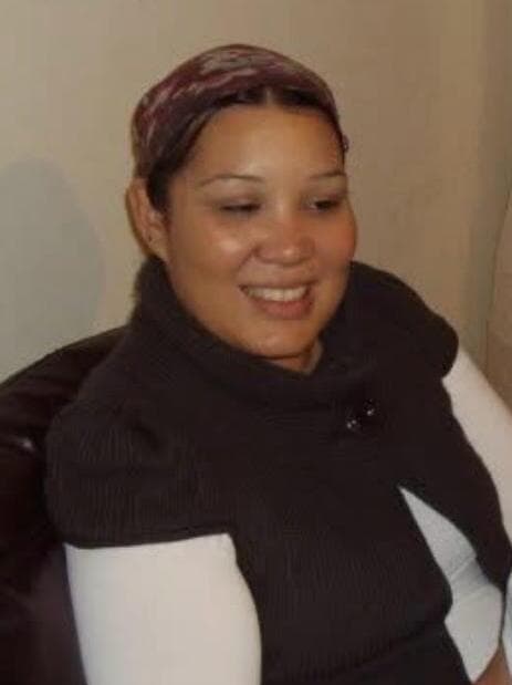 עם כיסוי ראש. מוריה כירי