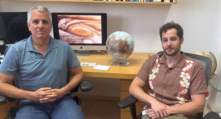 סיבה לאופטימיות שאם יש חומר ביולוגי – נוכל למצוא אותו. יוחאי כספי (משמאל) וגידי יופה 