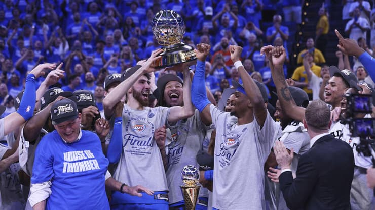 MVP גם של גמר המערב. גילג'ס-אלכסנד