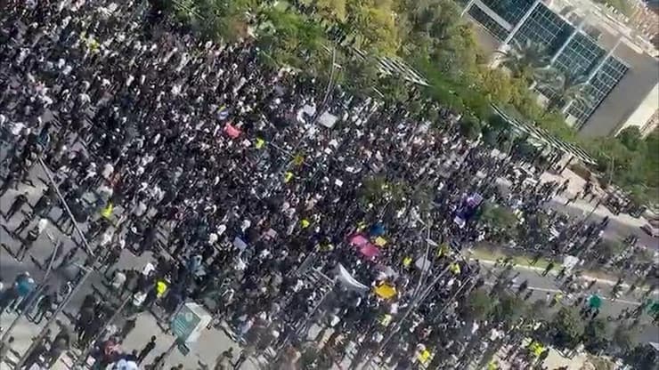 הפגנה של האוכלוסייה הבדואית בנגב מול משרדי הרשות להסדרת התיישבות הבדואים בבאר שבע, במחאה על ההריסות שבוצעו בשגב שלום