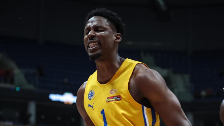 יתמודד מול חבריו למכבי ת"א ביורובאסקט. הורד (צילום: עוז מועלם) הורד