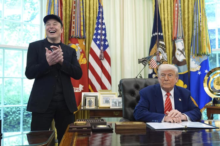מסיבת עיתונאים של דונלד טראמפ ואילון מאסק